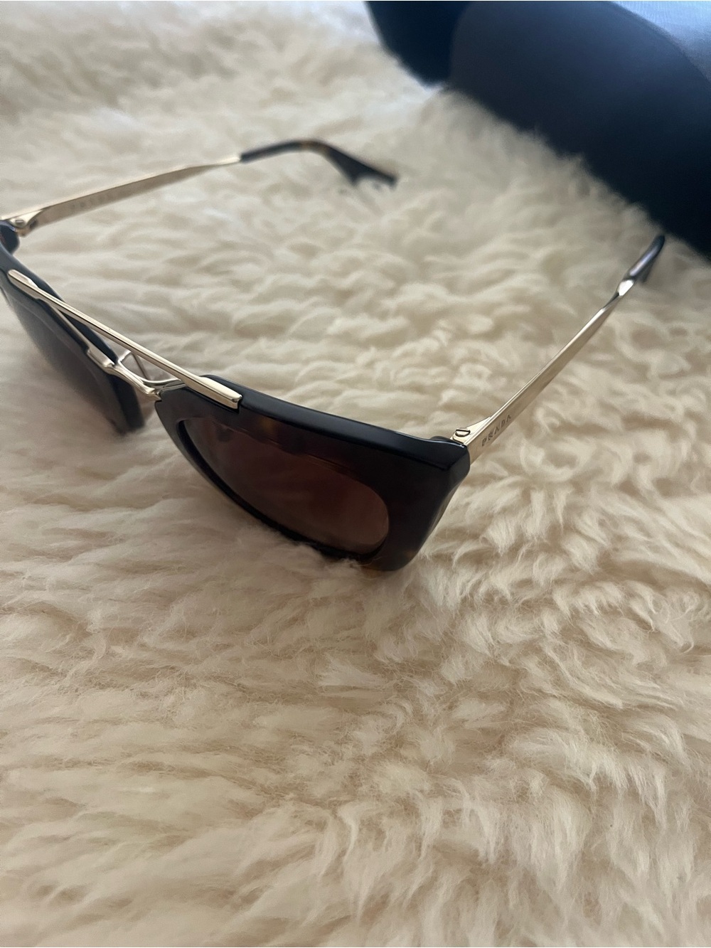 Prada Tortoiseshell Cat-Eye Sunglasses with Gold Bridge and Brown Lenses - Picture 2 of 4